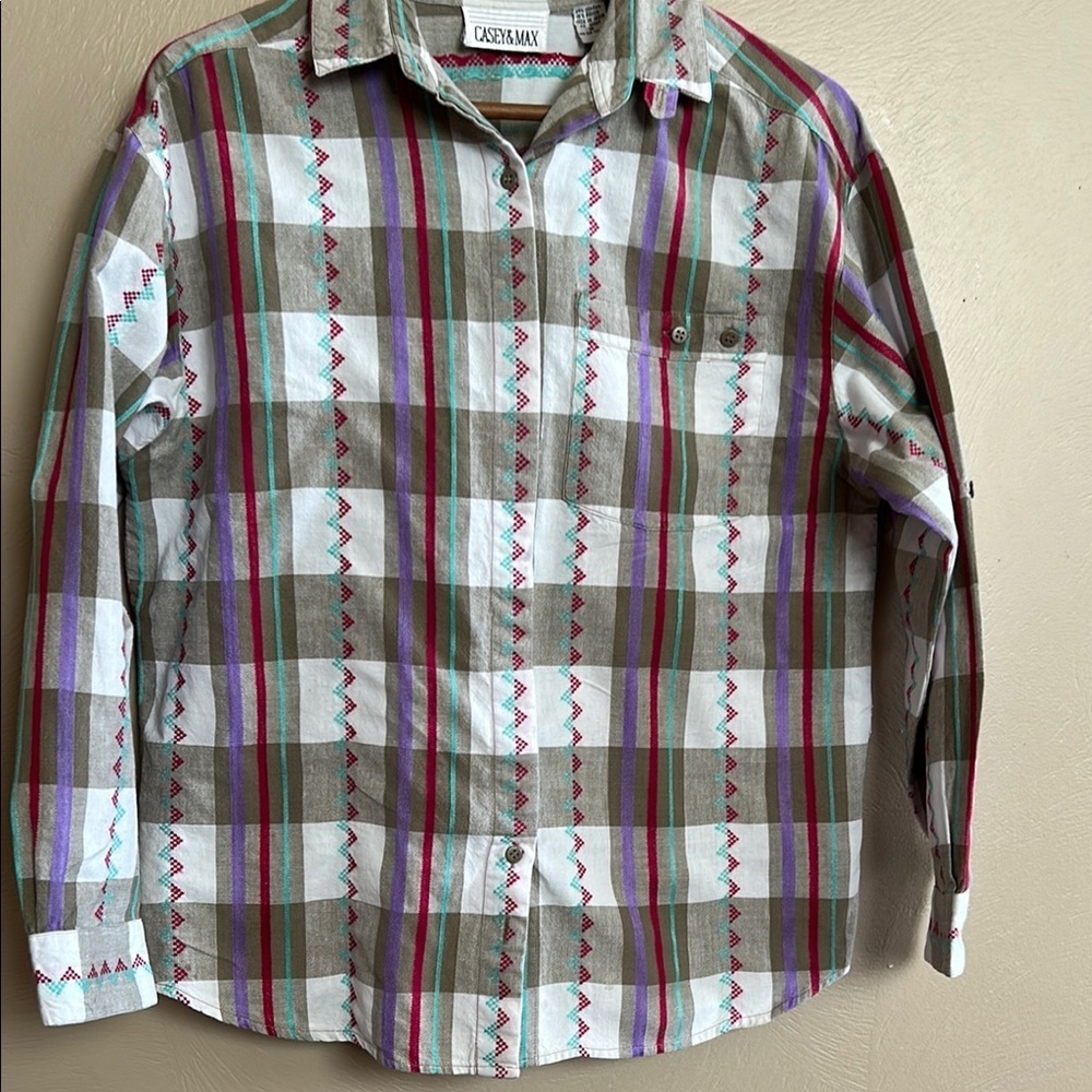 Vintage Casey & Max Women’s Cotton Long Sleeve Button Up Shirt. Size Medium.